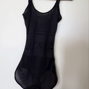 🐈‍⬛ 4 for $20 Black Lace Shape wear 🐈‍⬛